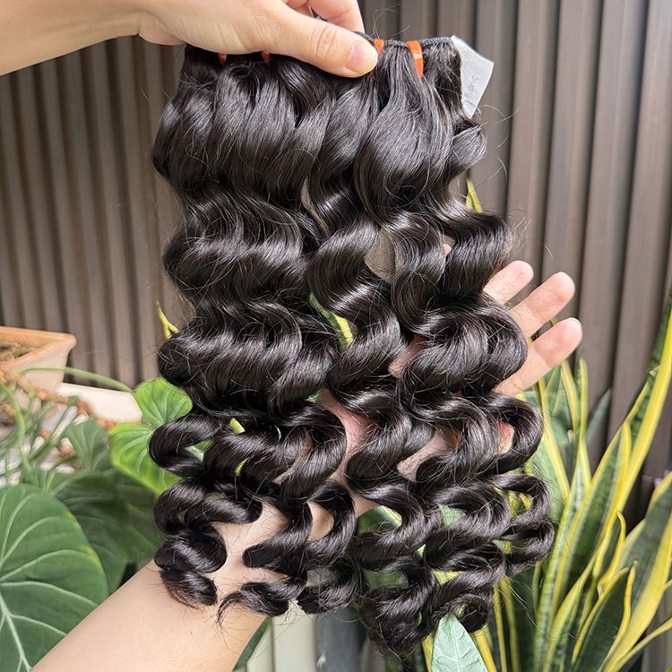 Young raw orange band hair-loose wave